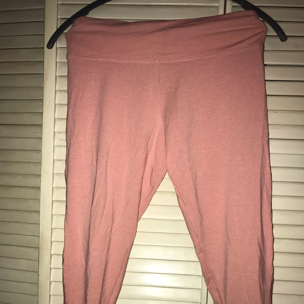 Victoria’s Secret sport cropped leggings